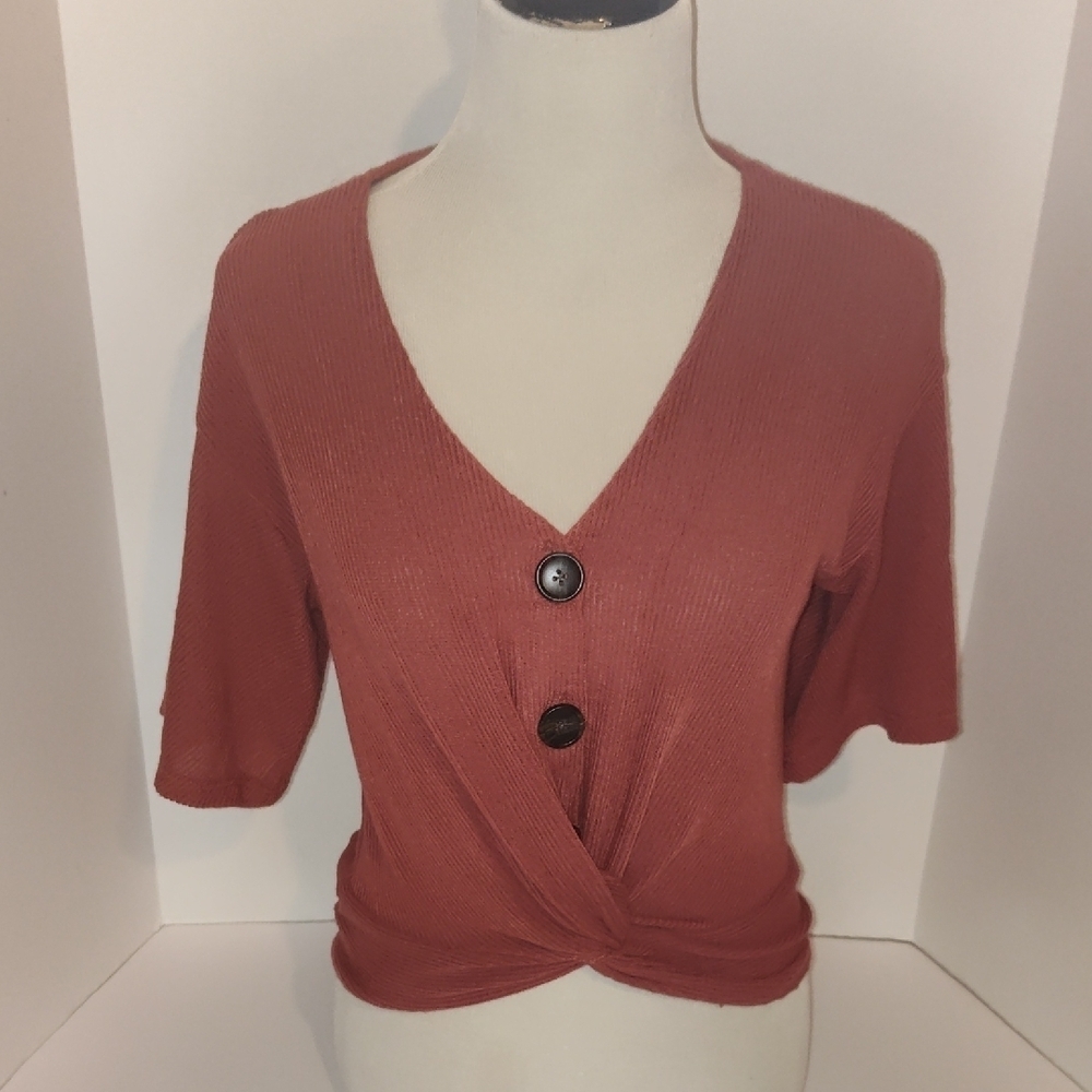 SADIE AND LOVE Button Front Twisted Size Small Rustic Color